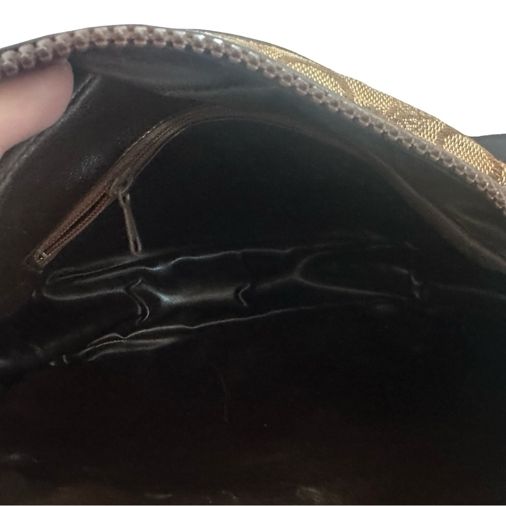 Celine C Sulky Vintage shoulder bag in beige canvas with brown leather trim. - Picture 5 of 12
